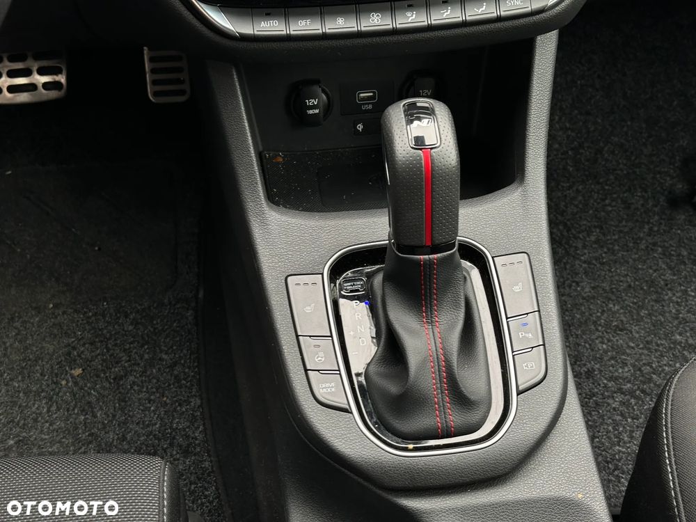 Hyundai i30 1.5 T-GDI 48V-Hybrid DCT N-Line - 9
