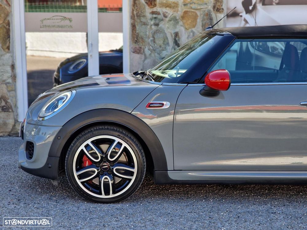 MINI Cabrio John Cooper Works Auto Desportiva - 23