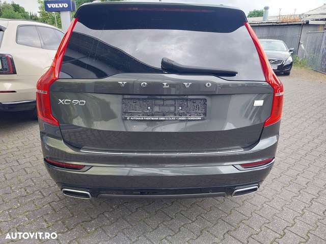 Volvo XC 90 - 6