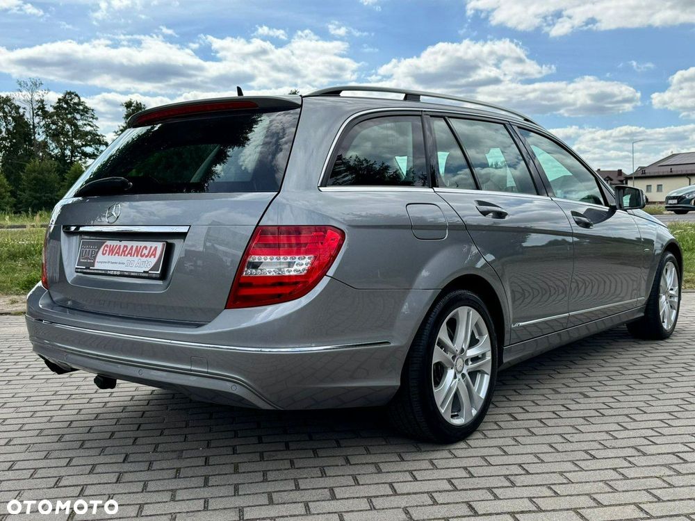 Mercedes-Benz Klasa C 180 CGI BlueEff Avantgarde - 13