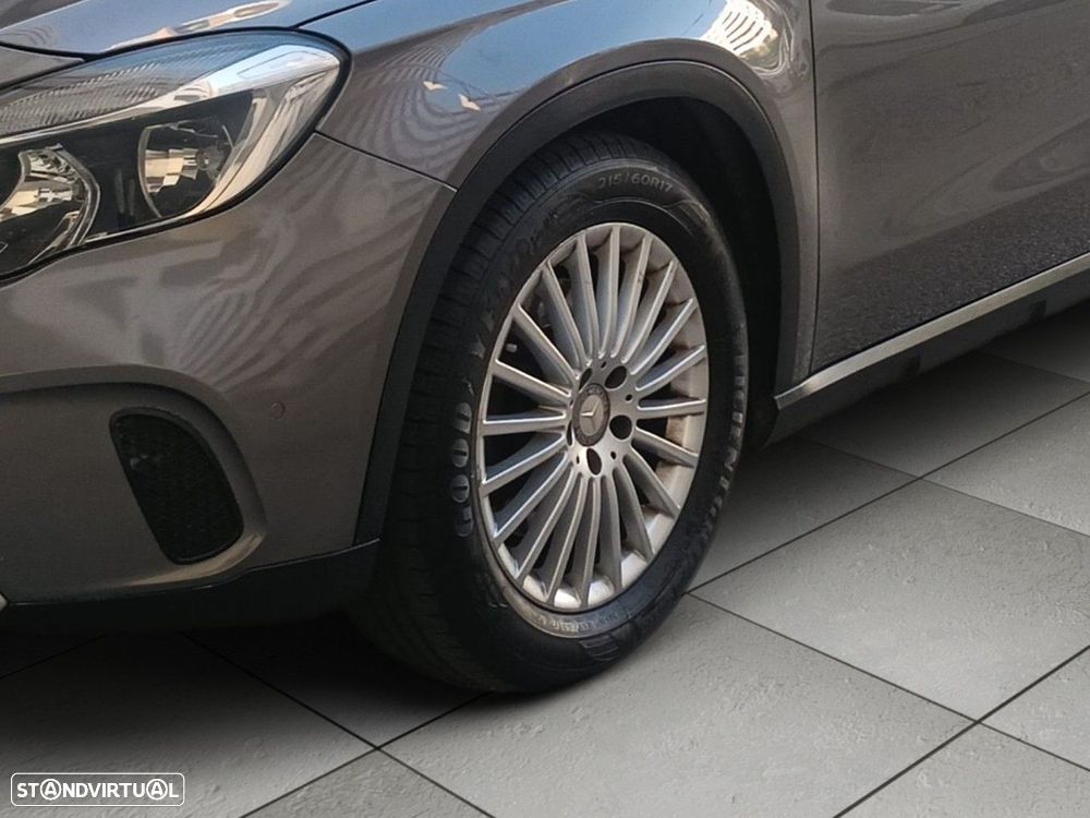 Mercedes-Benz GLA 250 4-Matic Style - 6