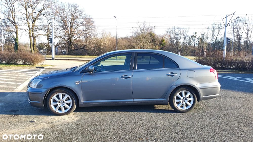 Toyota Avensis - 3
