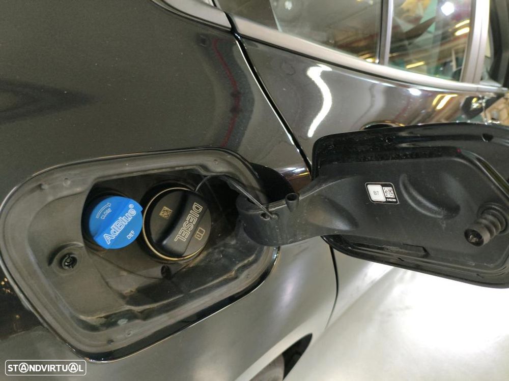 BMW 116 d Corporate Edition Auto - 10