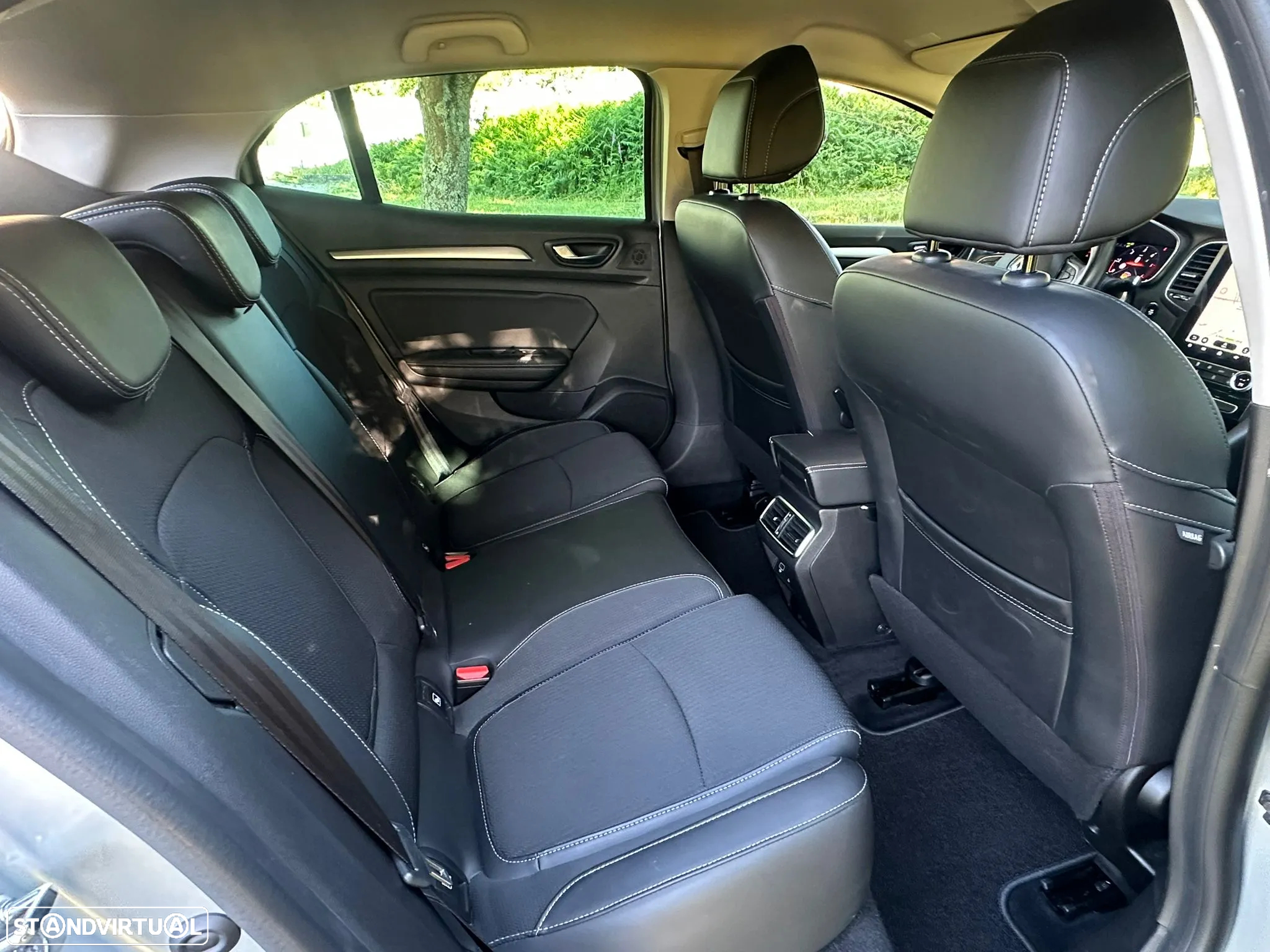 Renault Mégane 1.5 Blue dCi Intens - 21
