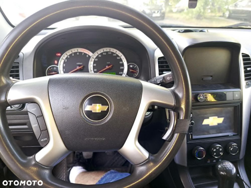 Chevrolet Captiva 2.4 LS - 6