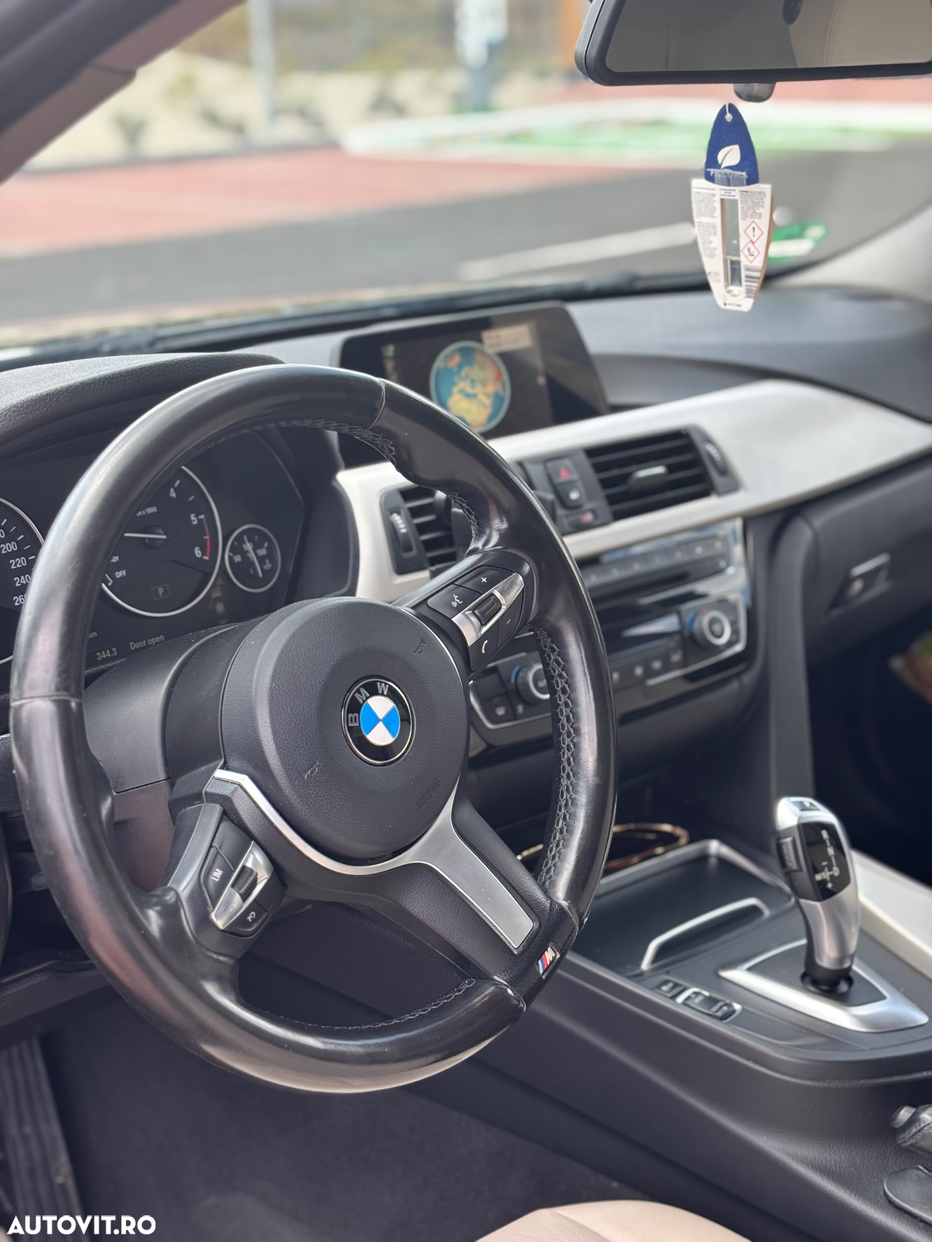 BMW Seria 3 316d Touring Aut. Sport Line - 4
