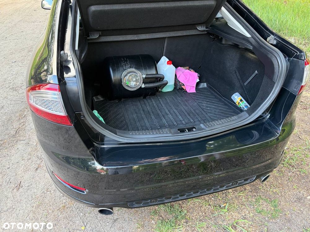 Ford Mondeo 2.0 EcoBoost Titanium - 18