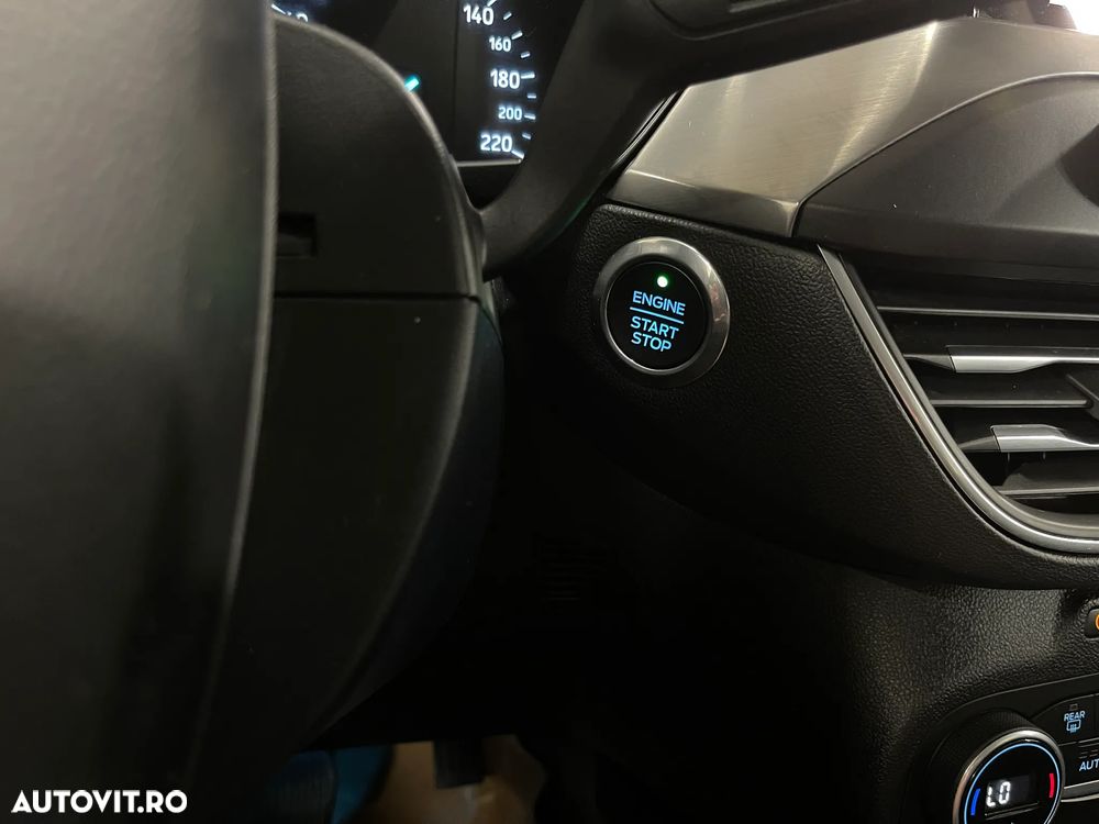 Ford Focus 1.5 EcoBlue Titanium - 24