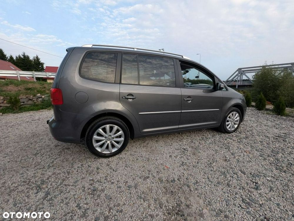 Volkswagen Touran 1.6 TDI DPF Highline - 6