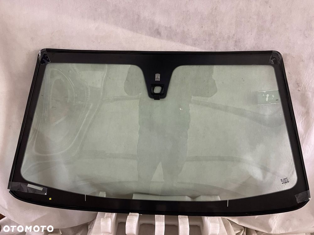 ferrari f12 berlinetta szyba przednia 2012-2017 - 4