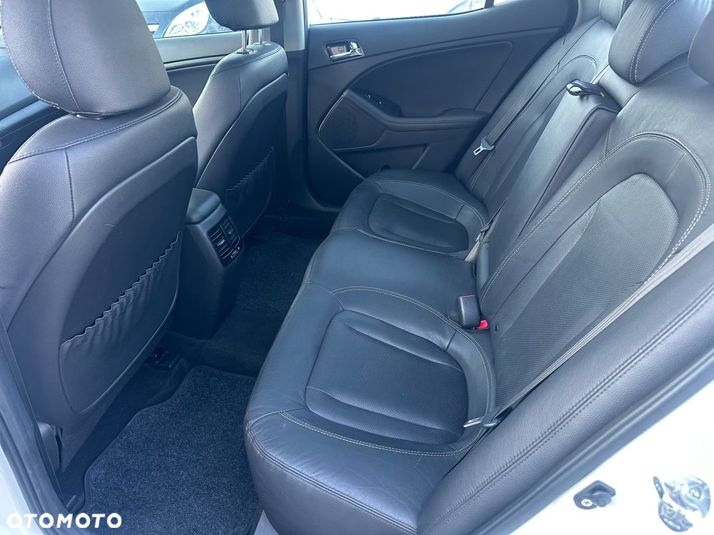 Kia Optima 2.0 CVVT Spirit - 15