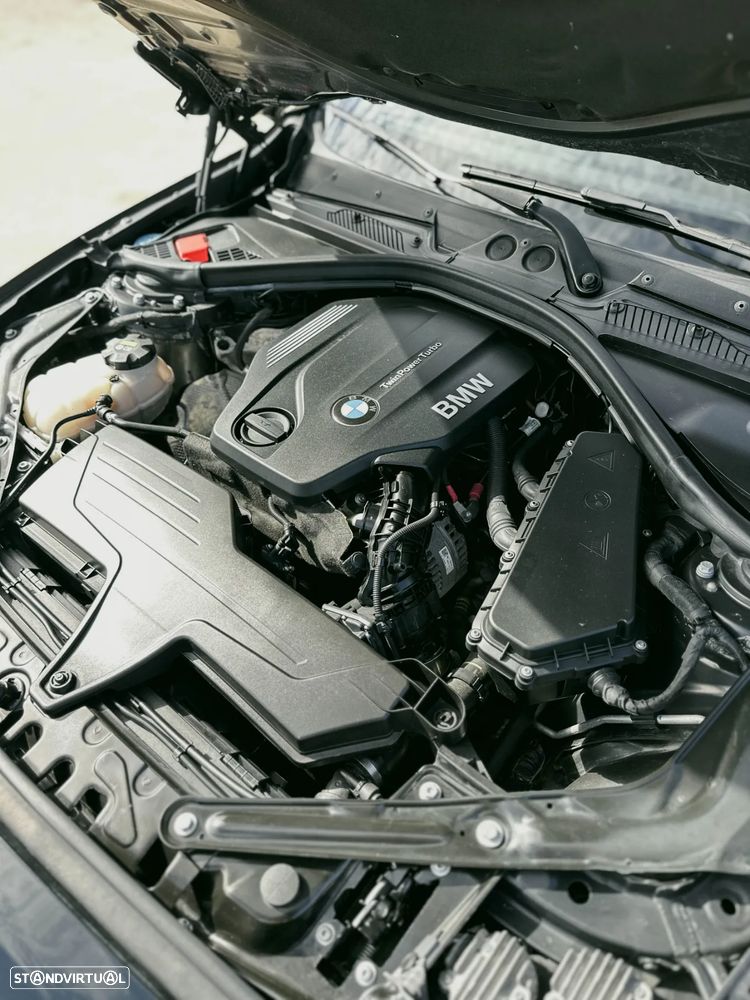 BMW 220 d Cabrio Pack M Auto - 33