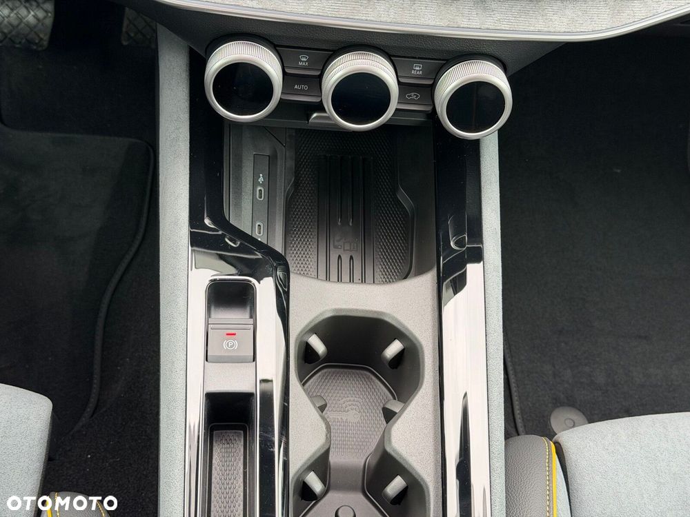 Skoda Superb 2.0 TSI Edition 130 DSG - 19