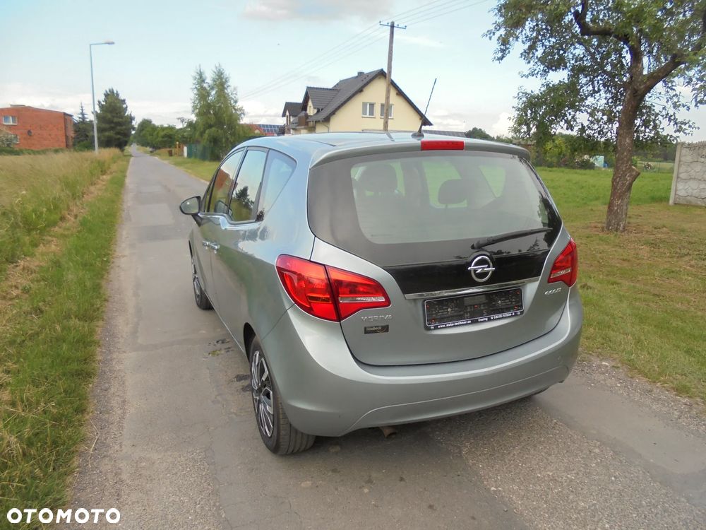 Opel Meriva 1.4 T Essentia S&S - 34