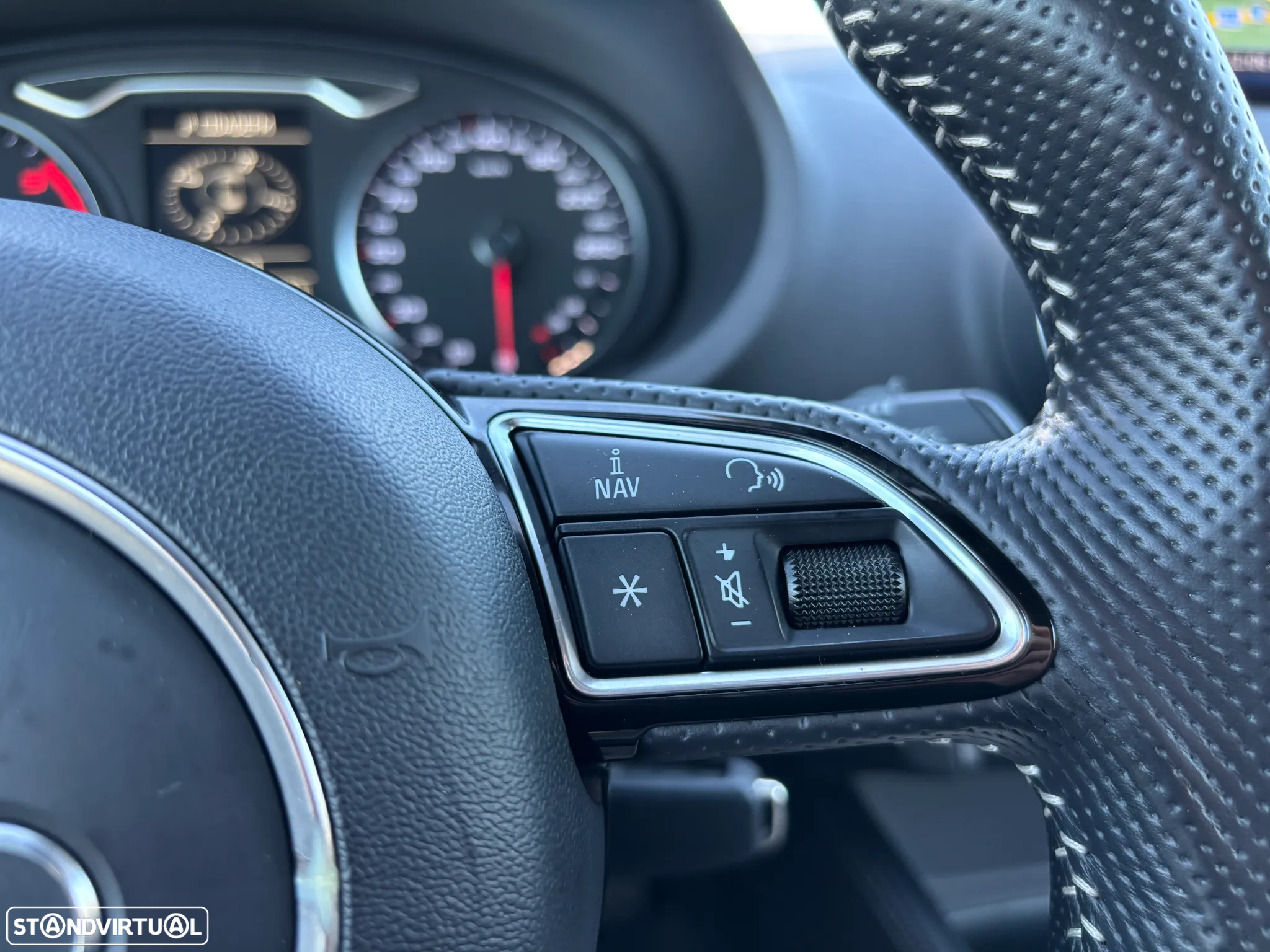 Audi A3 Cabrio 2.0 TDi S-line - 36