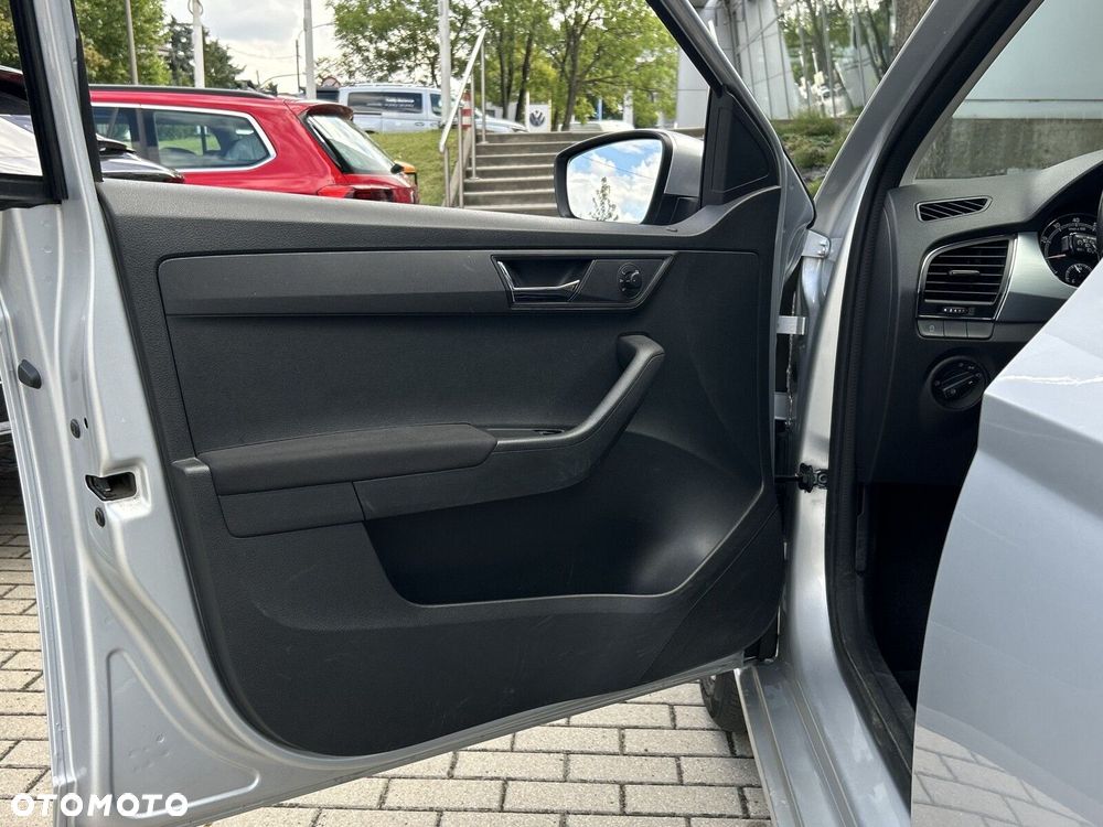 Skoda Fabia 1.0 TSI Ambition - 10