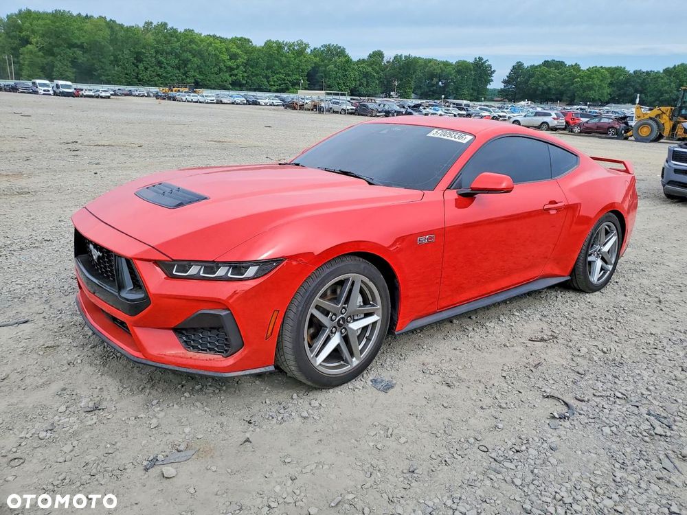 Ford Mustang - 1