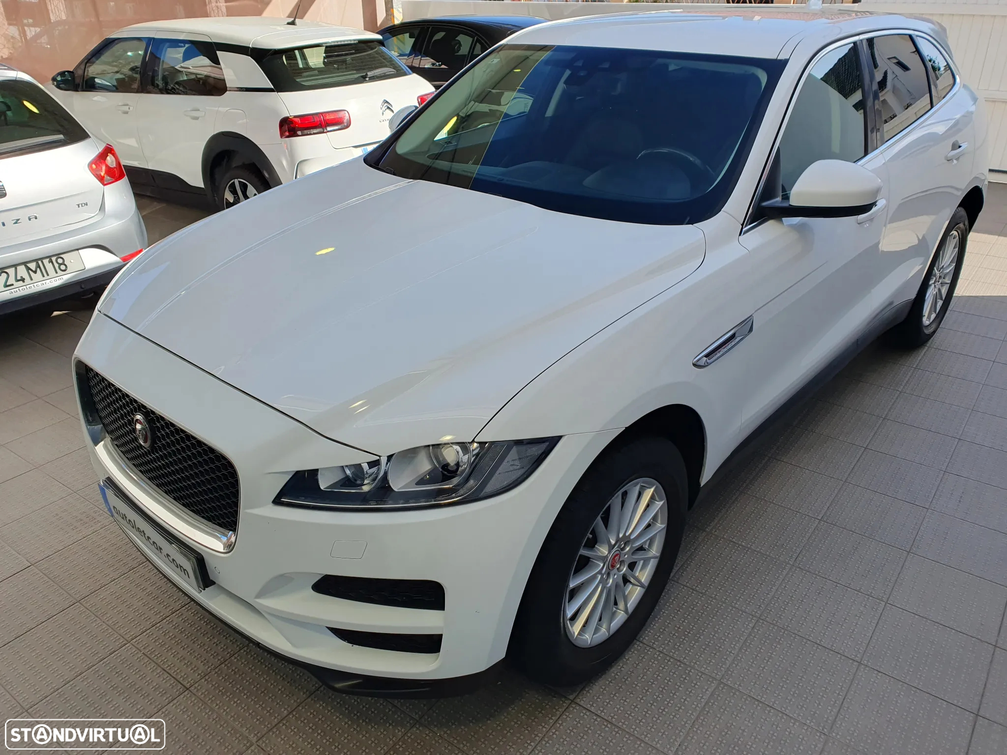Jaguar F-Pace 20d AWD Aut. Prestige - 11