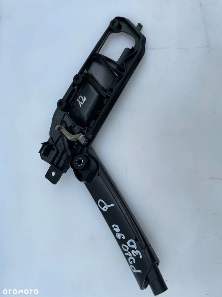 UCHWYT BOCZKA PRAWY PRZÓD VW POLO 9N IV LIFT 3D - 3