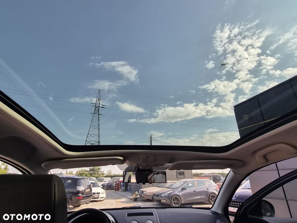 Nissan Qashqai+2 - 21
