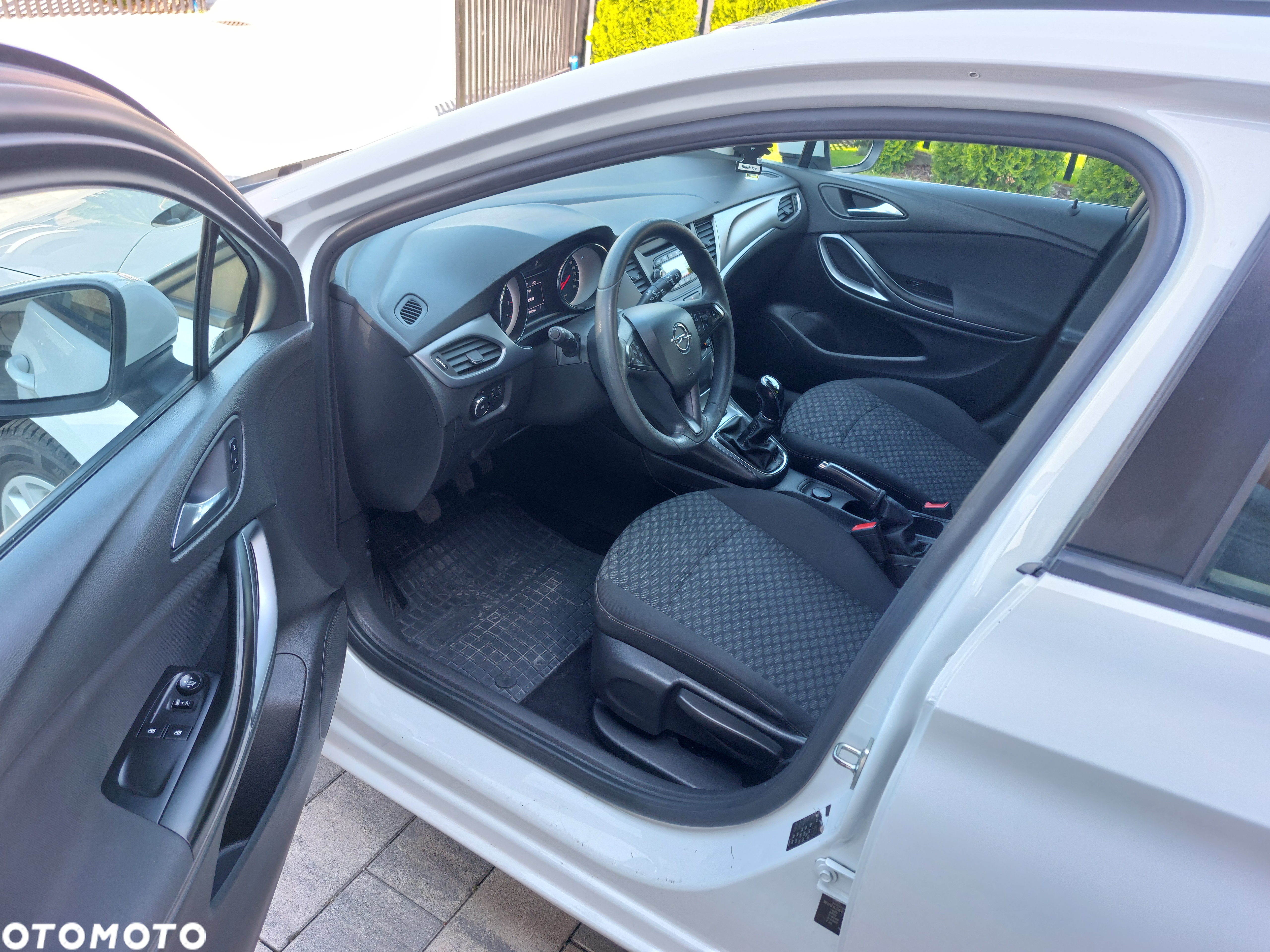 Opel Astra V 1.4 Enjoy - 9