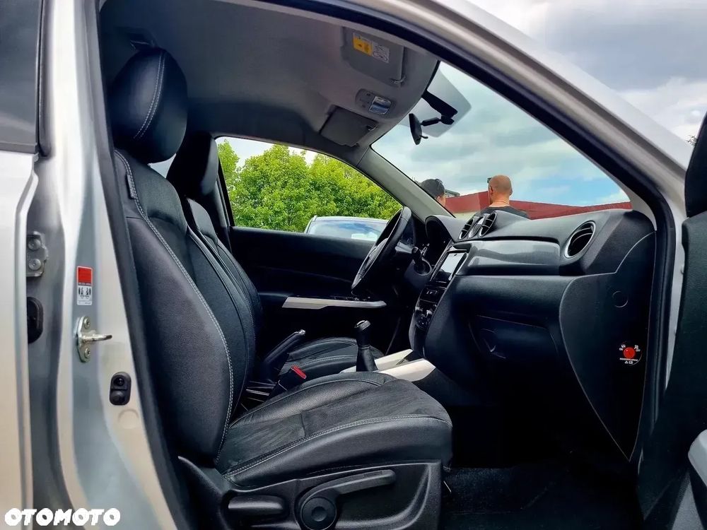 Suzuki Vitara 1.6 Premium 2WD - 15