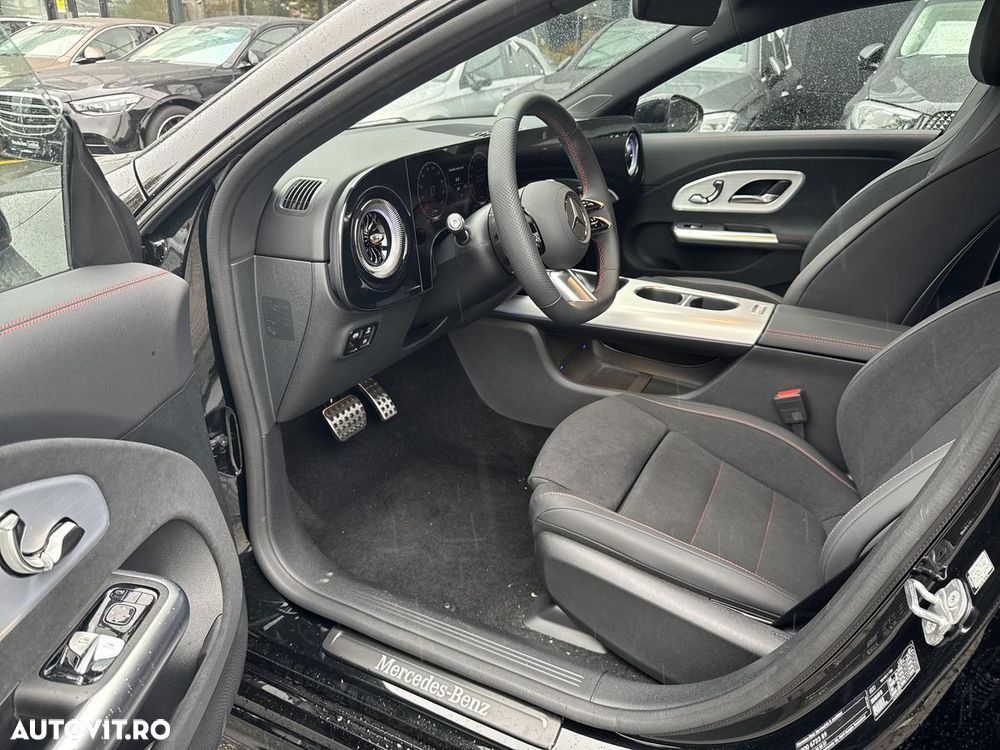 Mercedes-Benz CLA 350 4MATIC Coupe - 11