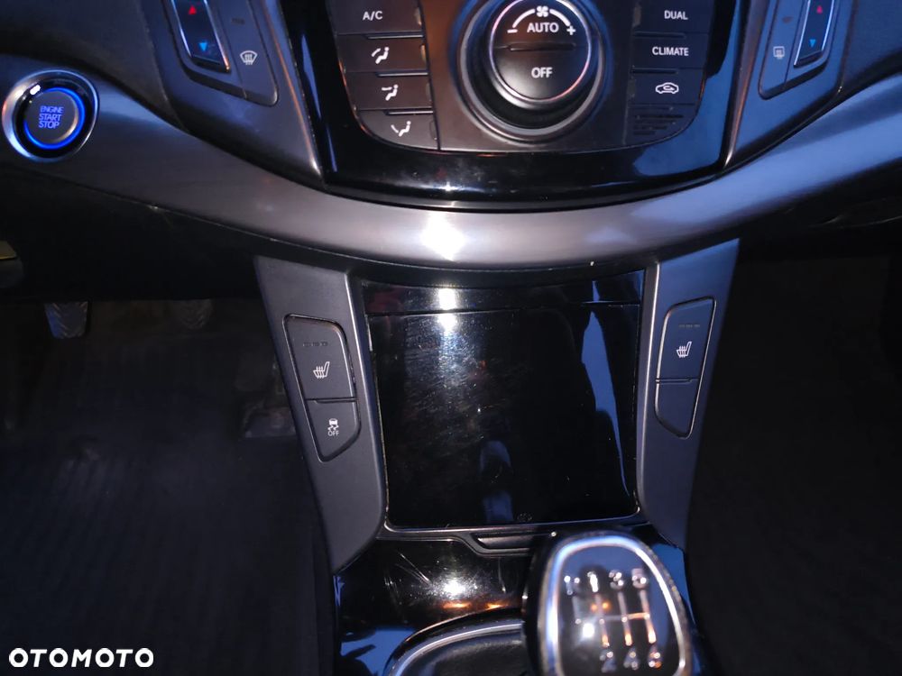 Hyundai i40 1.7 CRDi Comfort + - 12