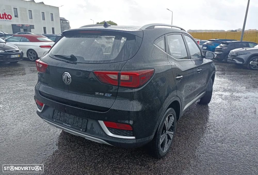 MG ZS EV 44.5 kWh Luxury - 12