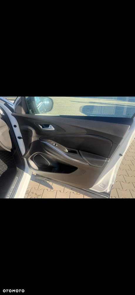 Opel Grandland X 1.2 T GPF Design&Tech S&S - 21