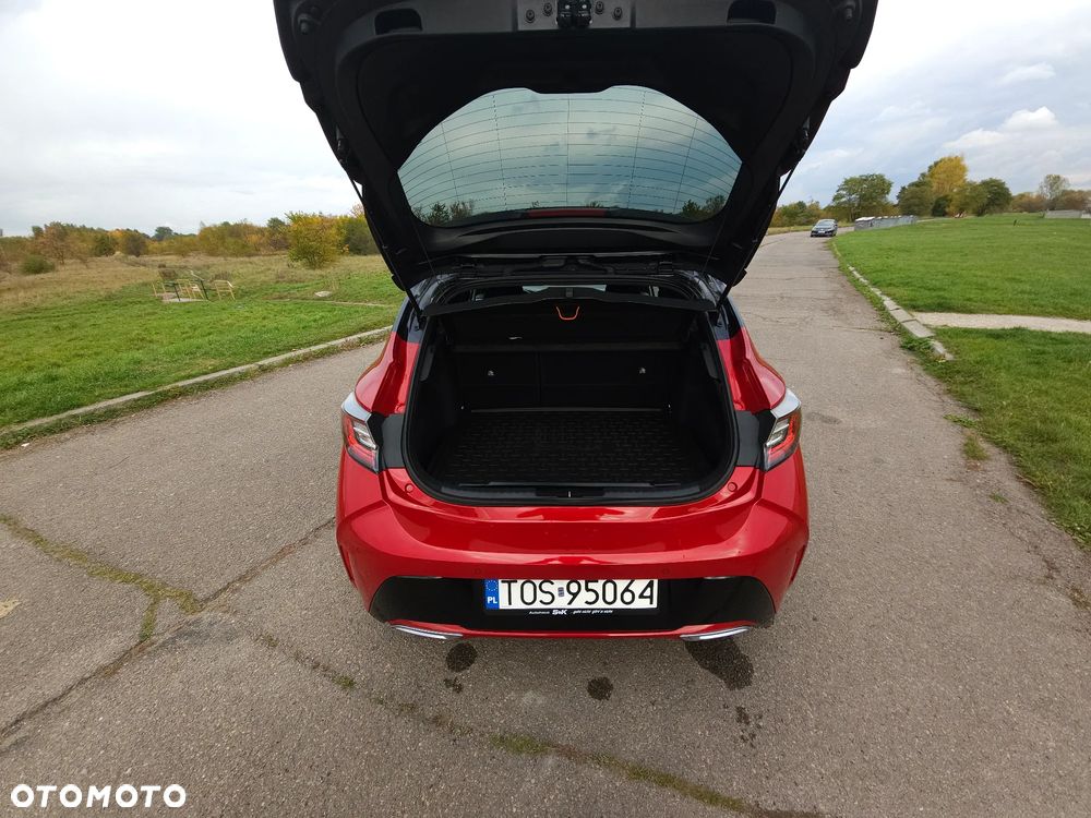 Toyota Corolla 2.0 Hybrid GR Sport - 37