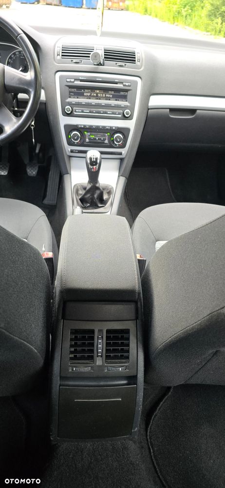 Skoda Octavia 1.6 TDI Ambiente - 32