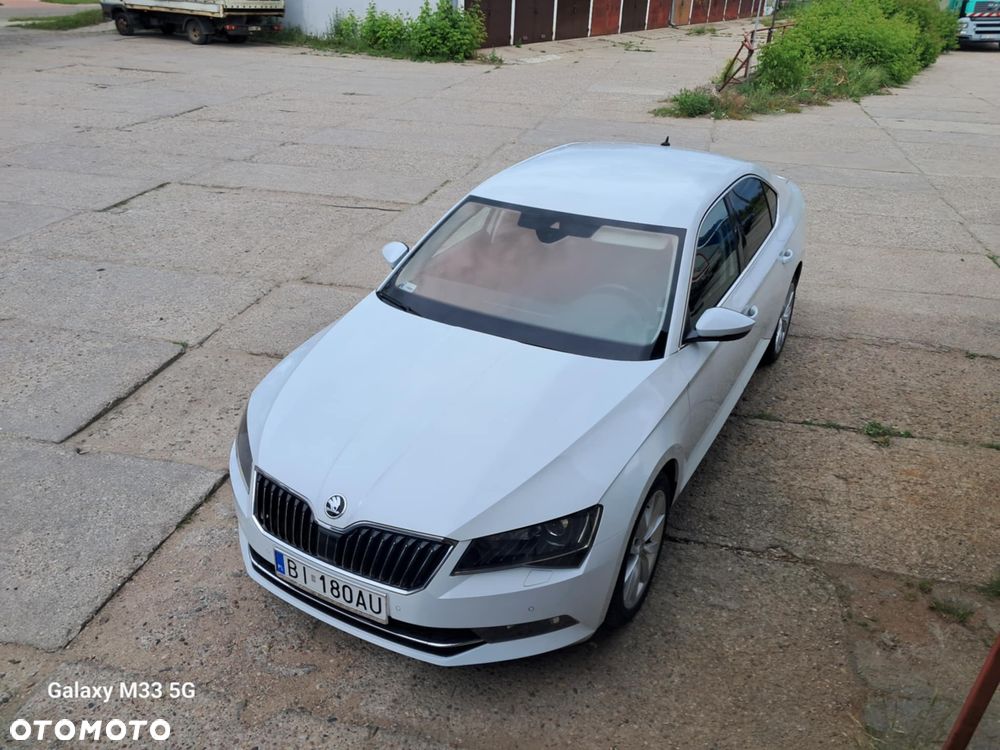 Skoda Superb 2.0 TDI 4x4 Style DSG - 9