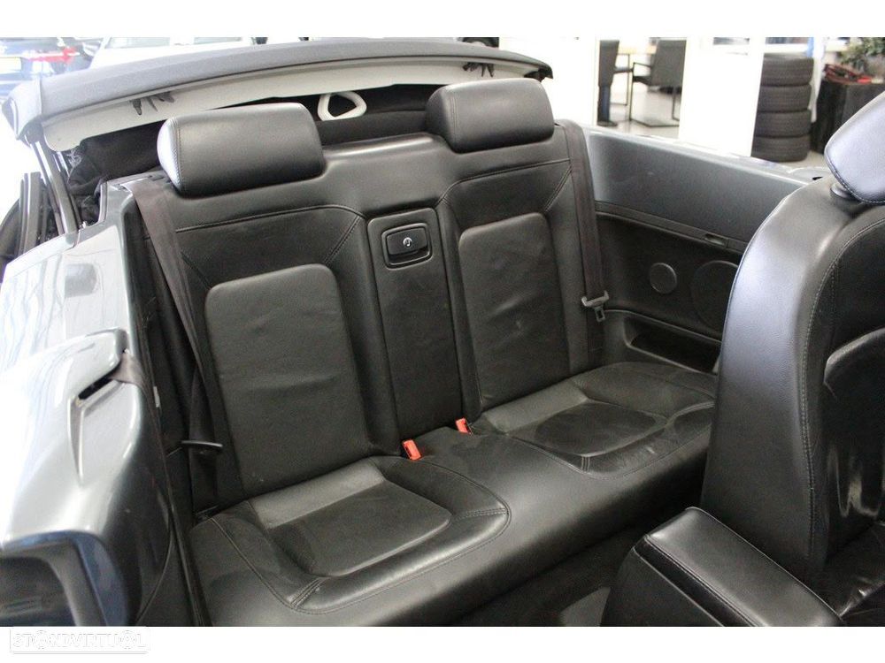 VW New Beetle Cabriolet 1.6 United - 12