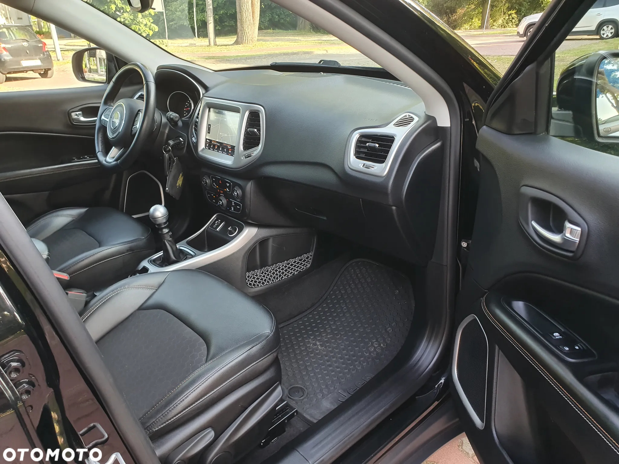 Jeep Compass 1.4 MultiAir Longitude - 15