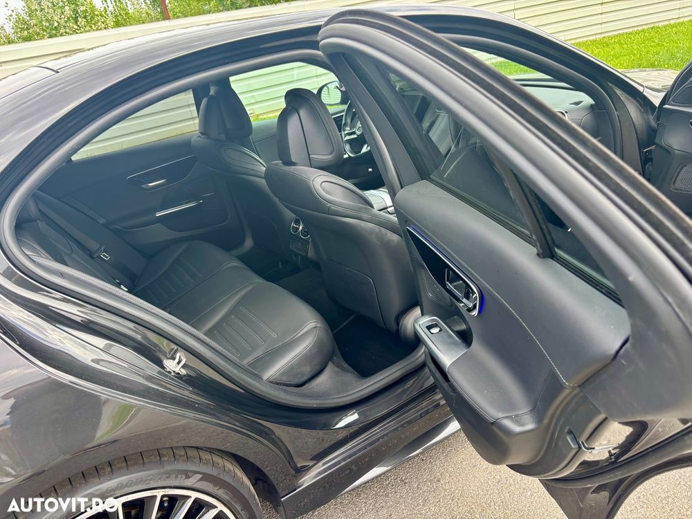 Mercedes-Benz C 180 9G-TRONIC AMG Line - 33