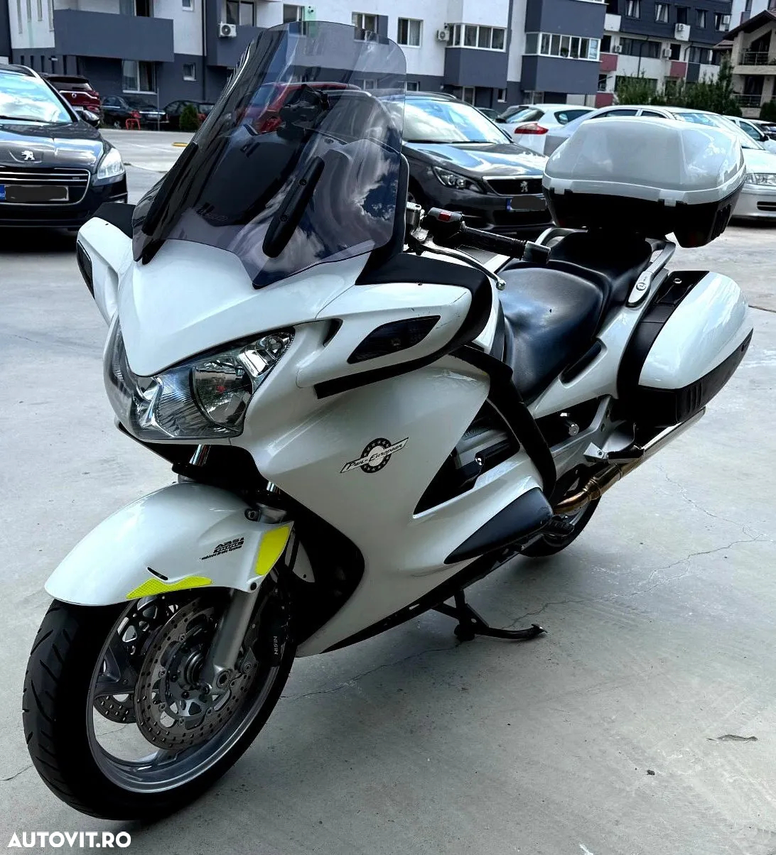 Honda ST 1300 Pan European - 7