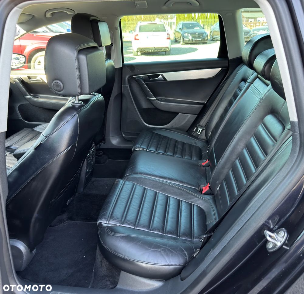 Volkswagen Passat - 28
