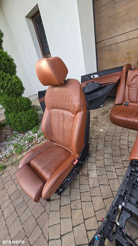 Komplet Foteli wraz z boczkami do BMW X5 G05 komforty grzane i wentylowane - 11