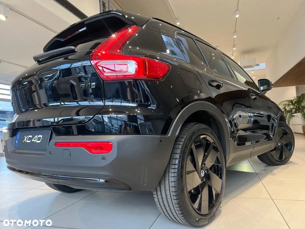Volvo XC 40 B4 B AWD DKG Ultimate Dark - 4