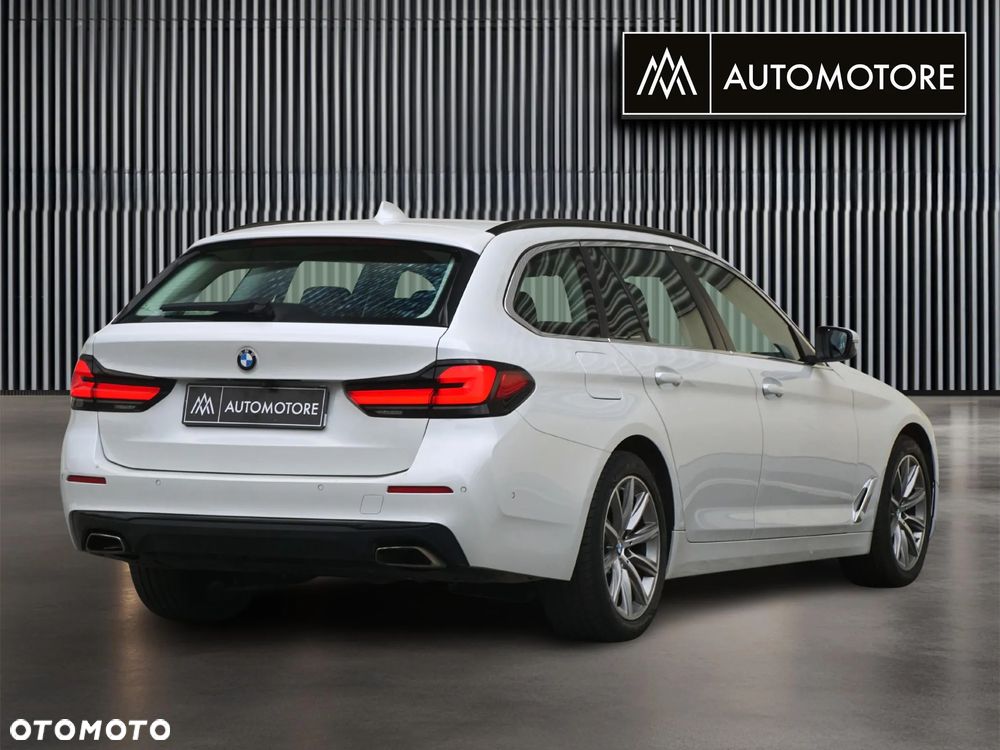 BMW Seria 5 530d Touring - 10