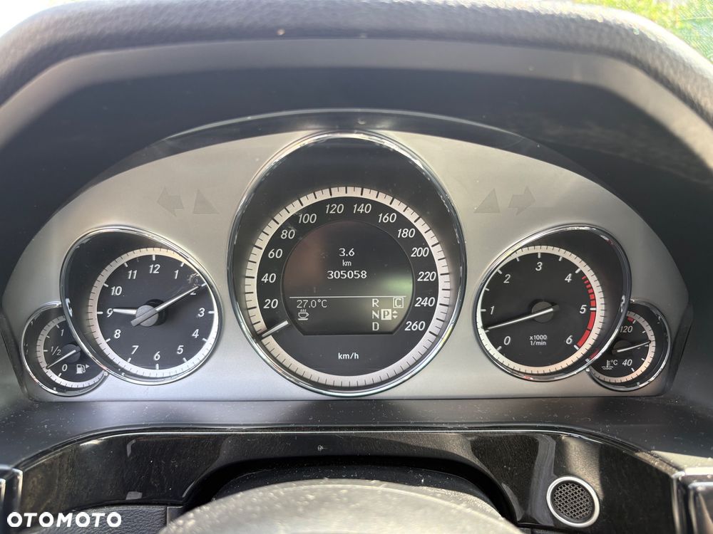 Mercedes-Benz Klasa E 350 CDI DPF BlueEFFICIENCY 7G-TRONIC Avantgarde - 11