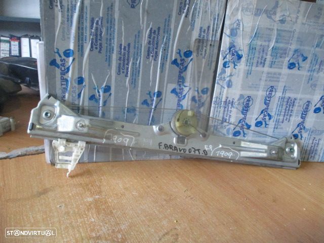 Elevador Sem Motor Elevsm1909 FIAT BRAVO 2007 5P TD FIAT BRAVO 2 FASE 1 2009 1.6JTD 105CV 5P VERMELHO TD - 1