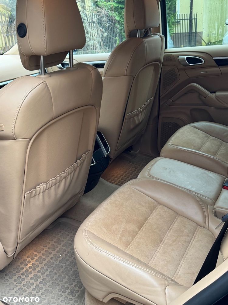 Porsche Cayenne Diesel Platinum Edition - 4