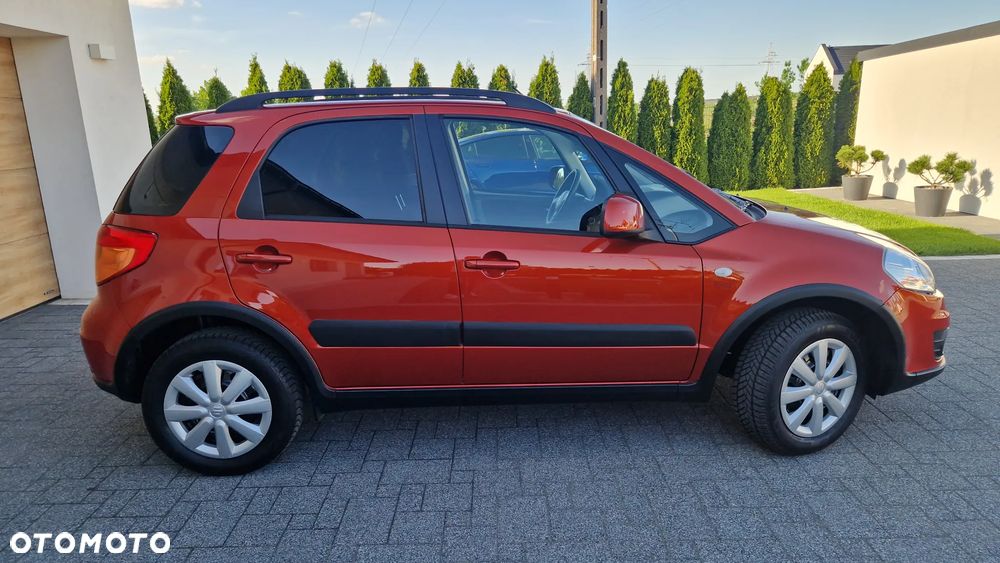 Suzuki SX4 1.6 VVT 4x4 Comfort - 27