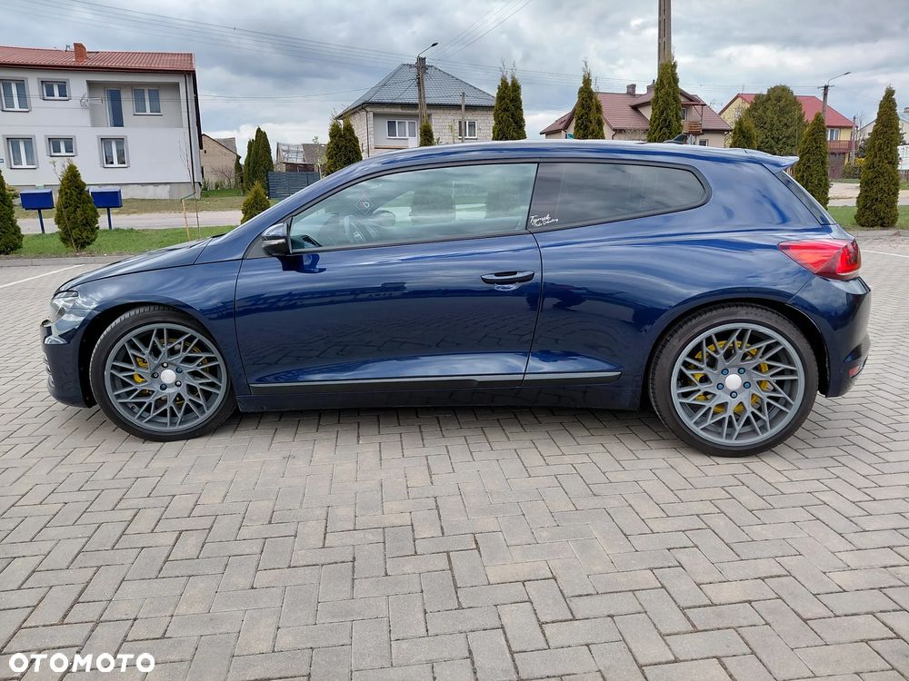 Volkswagen Scirocco - 8