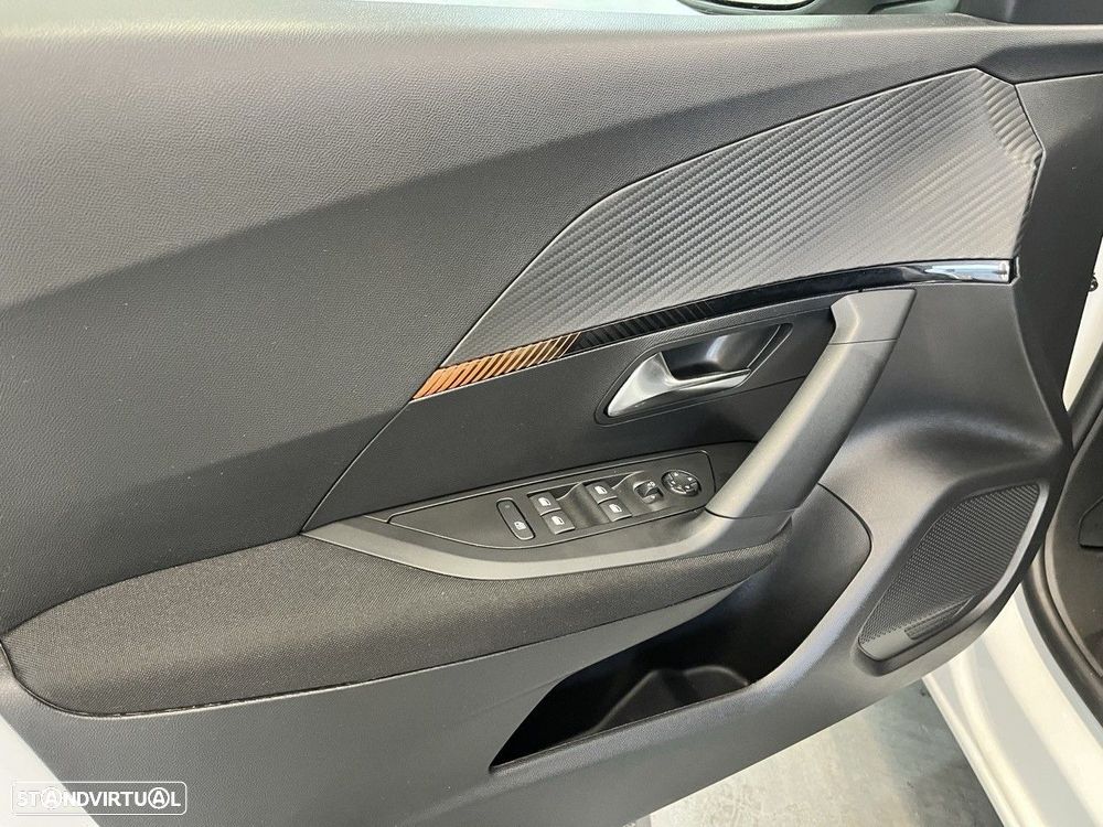 Peugeot 2008 1.5 BlueHDi Active Pack EAT8 - 12