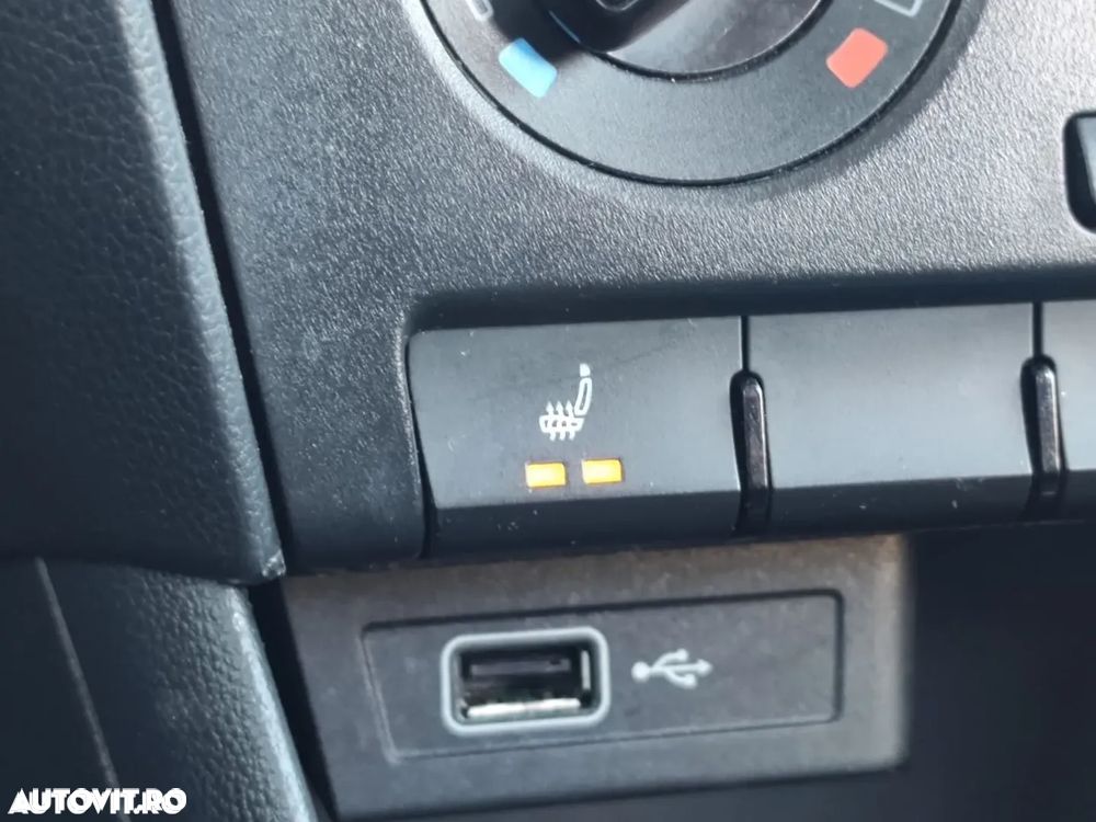 Skoda RAPID 1.0 TSI Ambition - 19