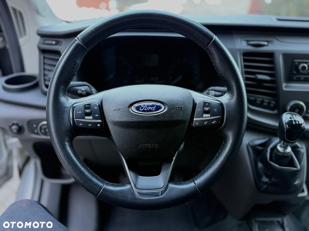 Ford Transit - 17
