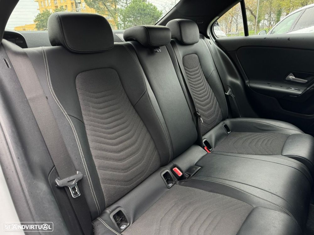 Mercedes-Benz A 200 Limousine d Style Plus Aut. - 18